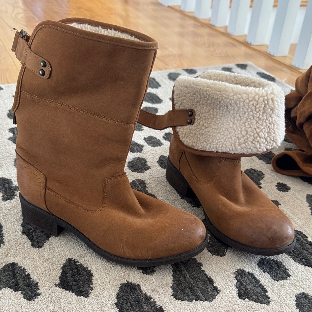 Brown Shearling-Lined Women's Boots